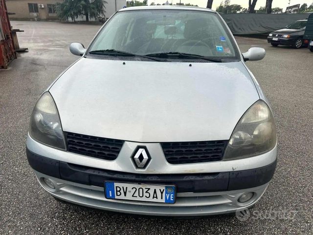 RENAULT Clio 1.4 16V cat 5 porte Expression Immagine 3