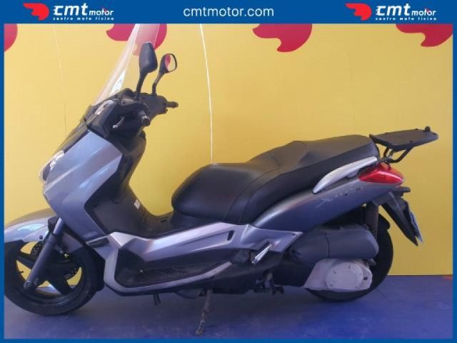 YAMAHA X-Max 250 Garantito e Finanziabile Immagine 2