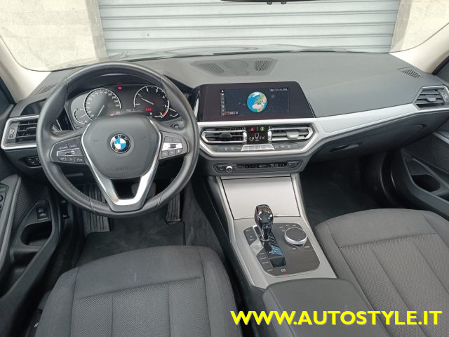 BMW 320 d Touring STEPTRONIC/AUTOMATICA Business Adv. Immagine 1