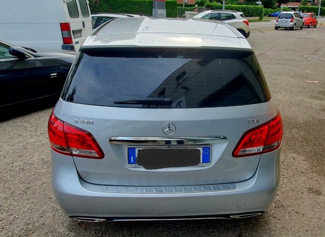 MERCEDES-BENZ B 180 d MISTO PELLE CERCHI MANUALE FINANZIAMENTI Immagine 4