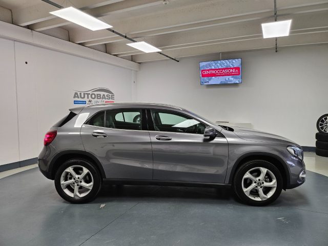 MERCEDES-BENZ GLA 180 d Automatic Sport Immagine 4