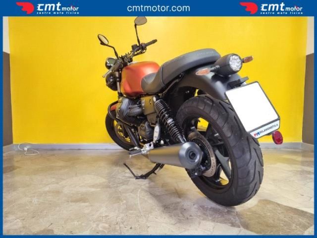 MOTO GUZZI V7 Garantita e Finanziabile Immagine 3