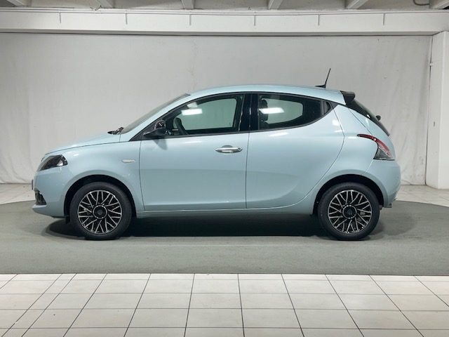 LANCIA Ypsilon 1.2 69 CV 5 porte GPL Ecochic Immagine 1