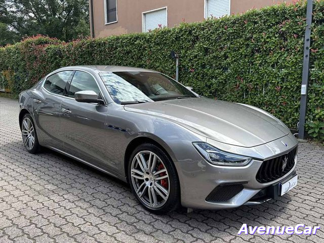 MASERATI Ghibli mhev 330cv GT GRANSPORT IVA ESPOSTA UFF. ITALIANA Immagine 2