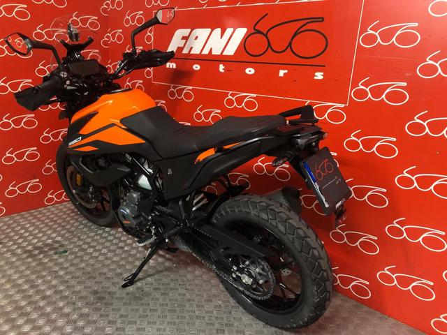 KTM 390 Adventure . Immagine 3