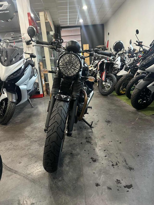 TRIUMPH Street Twin 900 Immagine 1