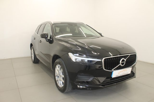 VOLVO XC60 B4 AWD Geartronic SPORT Immagine 2