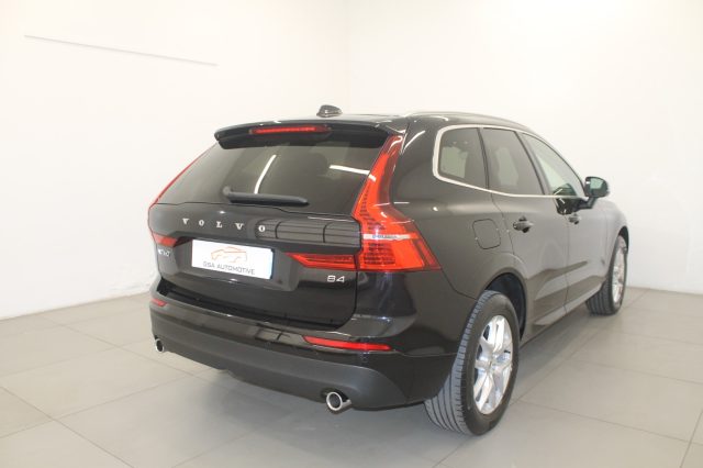 VOLVO XC60 B4 AWD Geartronic SPORT Immagine 3