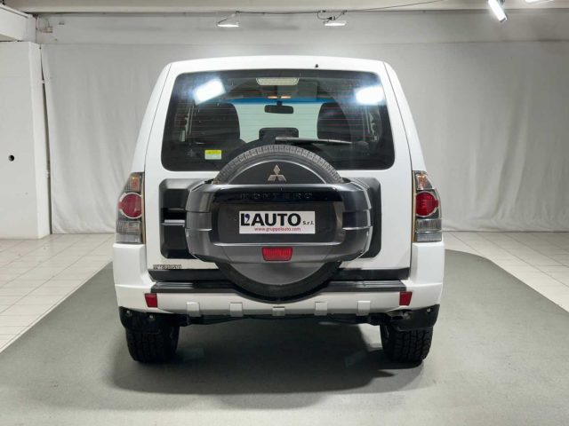 MITSUBISHI Pajero 3.2 DI-D 16V aut. 5p. Intense DPF Immagine 3