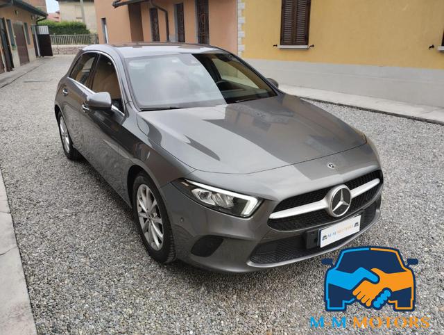 MERCEDES-BENZ A 180 d Automatic 4p. Sport Immagine 2