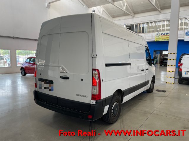 RENAULT Master T35 2.3 dCi 135 PM-TA Furgone Ice Immagine 1