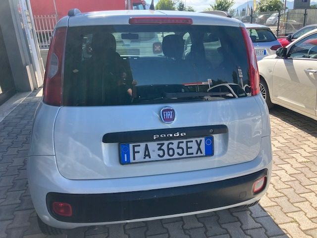 FIAT Panda 1.3 MJT 75 CV S&S Lounge Immagine 2