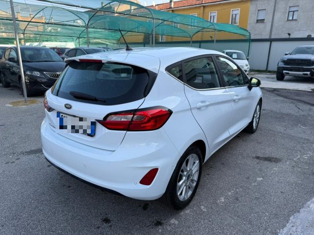 FORD Fiesta 1.1 75 CV 5 porte Titanium con Retrocamera Immagine 4