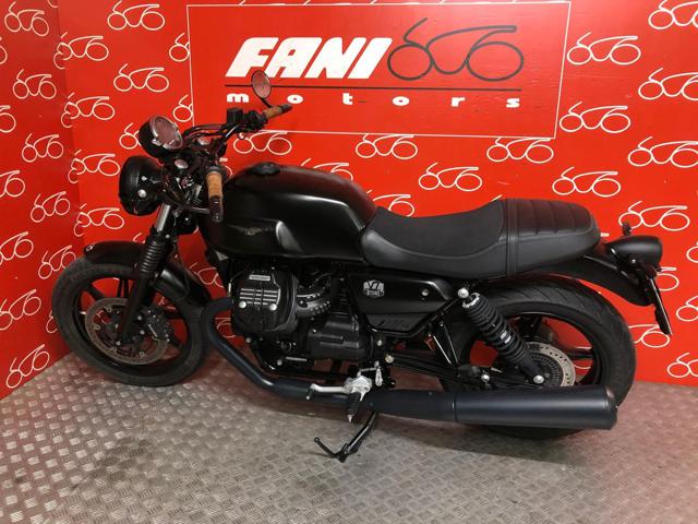 MOTO GUZZI V7 Stone Immagine 2