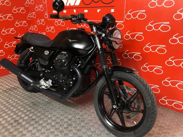 MOTO GUZZI V7 Stone Immagine 1