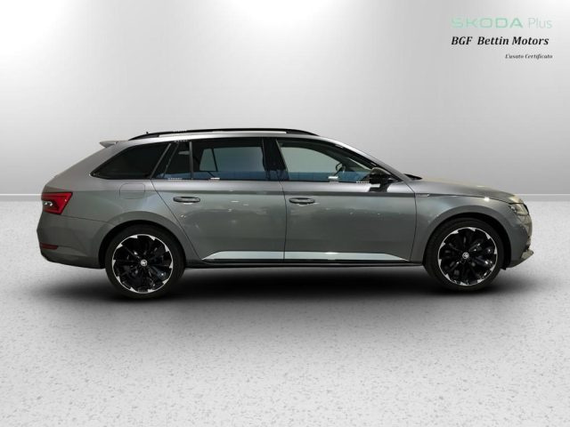 SKODA Superb Wagon iV 1.4 tsi plug-in-hybrid Sportline dsg Immagine 2