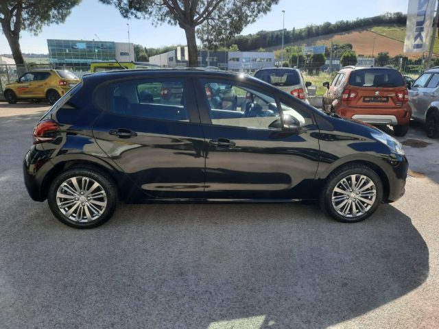 PEUGEOT 208 CIVIT. MARCHE - NEOPATENTATI - 82CV 5p. GPL Allure Immagine 3