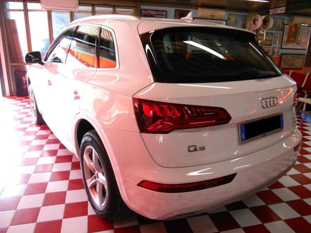 AUDI Q5 2.0 TDI 190 CV quattro S tronic B. Sport con IVA Immagine 3