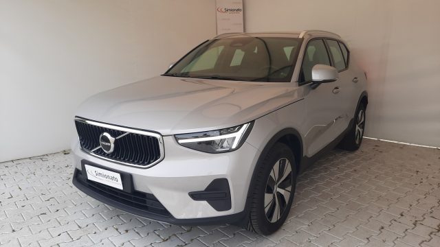 VOLVO XC40 B3 automatico Core Immagine 0