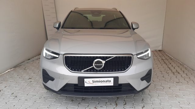 VOLVO XC40 B3 automatico Core Immagine 1