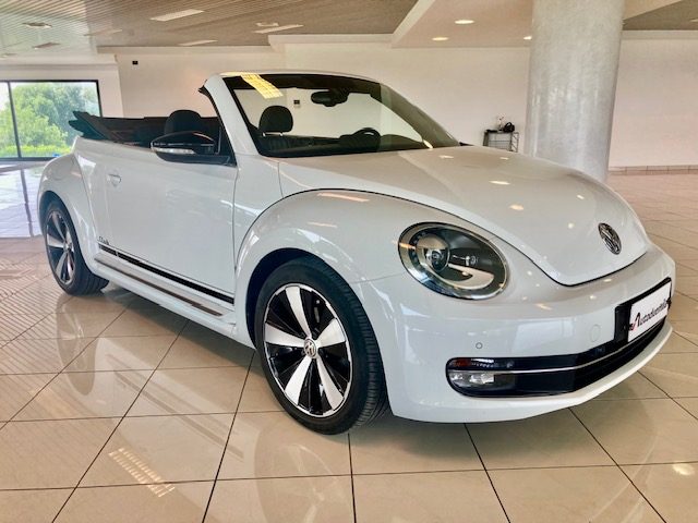 VOLKSWAGEN Maggiolino Cabrio 1.2 TSI DSG Full Option PREZZO REALE !! Immagine 0