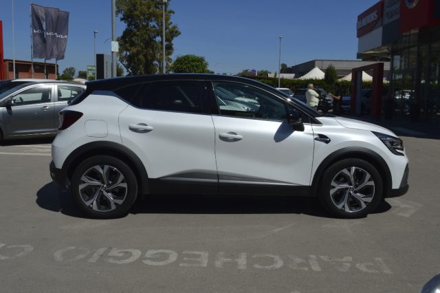 RENAULT Captur Plug-in Hybrid E-Tech 160 CV RS Line Immagine 3