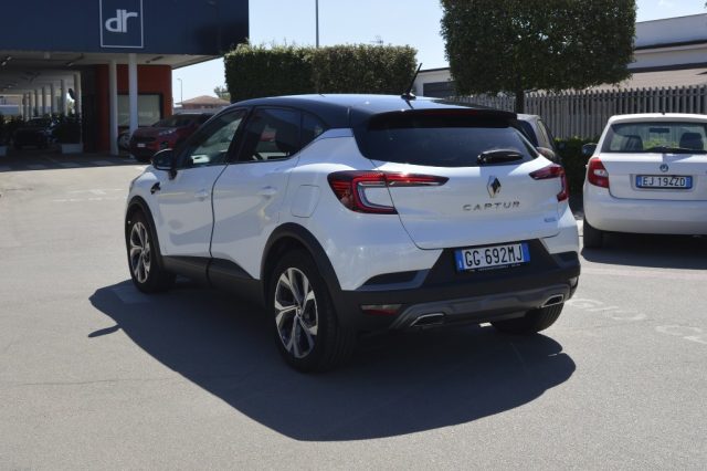 RENAULT Captur Plug-in Hybrid E-Tech 160 CV RS Line Immagine 4