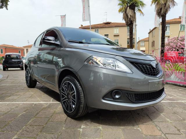 LANCIA Ypsilon 1.0 70cv 5 porte Hybrid ORO #VARI COLORI Immagine 0