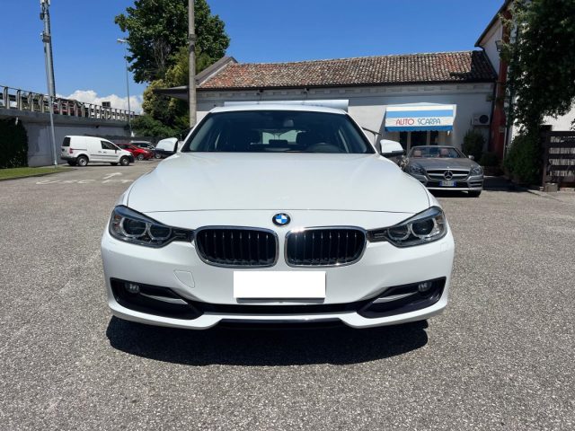 BMW 318 d Touring Sport Immagine 1