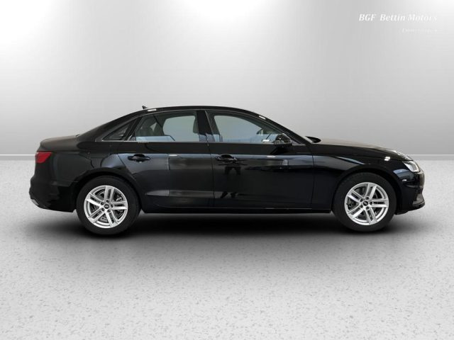 AUDI A4 30 2.0 tdi mhev Business 136cv s-tronic Immagine 2