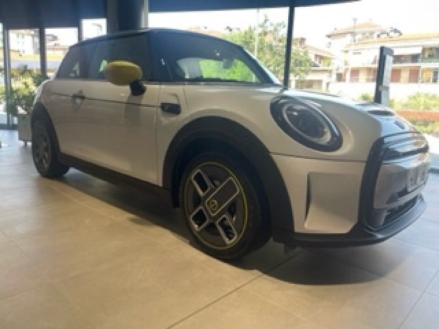 MINI Cooper SE Electric Immagine 1