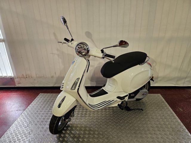 VESPA Primavera 125 2024 EURO 5+ Immagine 1