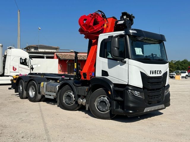 IVECO IVECO X-WAY AD350X48 SCARRABILE CON GRU E POLIPO Immagine 1