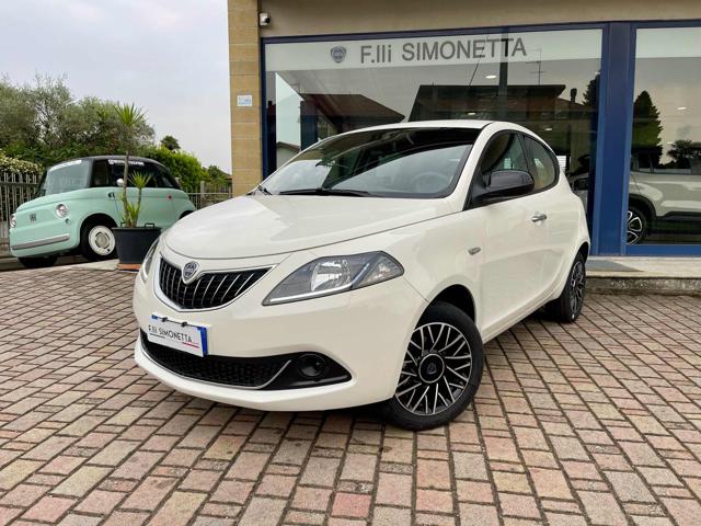 LANCIA Ypsilon 1.0 FireFly 70CV S&S Hybrid Platino - KM0 Immagine 0