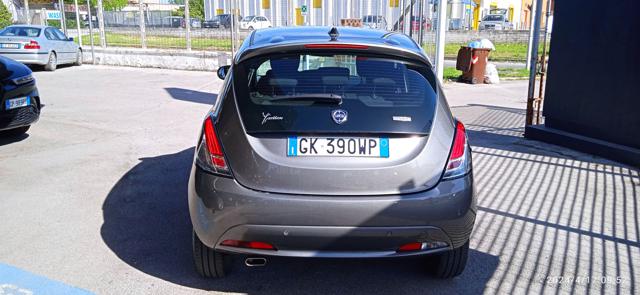 LANCIA Ypsilon 1.0 FireFly 5 porte S&S Hybrid Gold Immagine 1