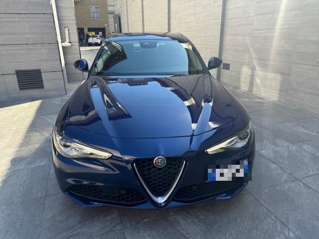 ALFA ROMEO Giulia 2.2 Turbodiesel 180 CV AT8 Business Sport Launch E Immagine 2