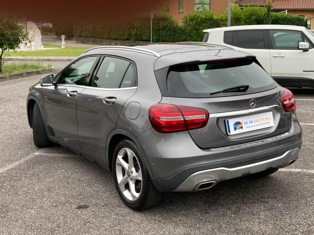 MERCEDES-BENZ GLA 200 d Automatic Sport Immagine 4