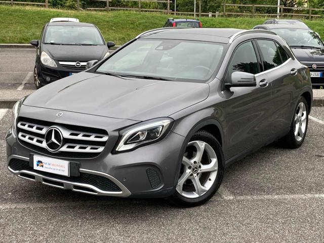 MERCEDES-BENZ GLA 200 d Automatic Sport Immagine 0