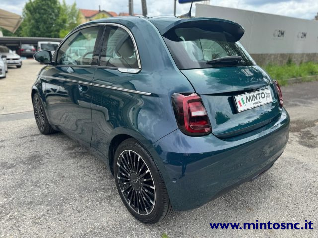 FIAT 500 La Prima Berlina 42 kWh Immagine 1