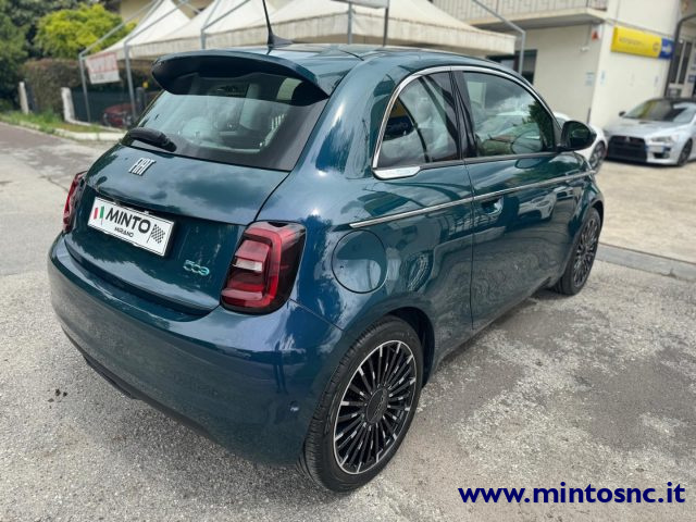 FIAT 500 La Prima Berlina 42 kWh Immagine 2