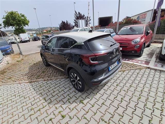 RENAULT Captur 1.0 tce Techno 90cv Immagine 3