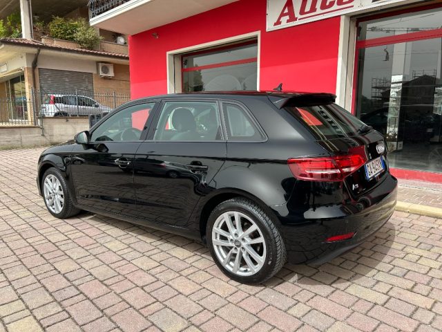 AUDI A3 SPB 30 g-tron S tronic Business Immagine 3