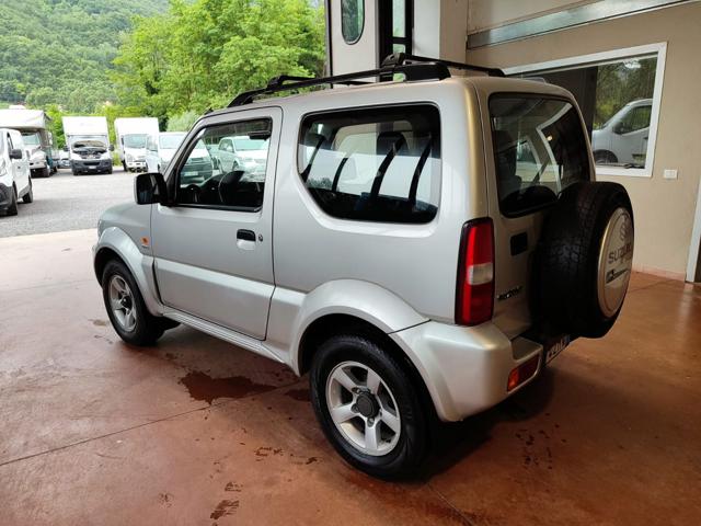 SUZUKI Jimny 1.5 DDiS cat 4WD JLX Immagine 3