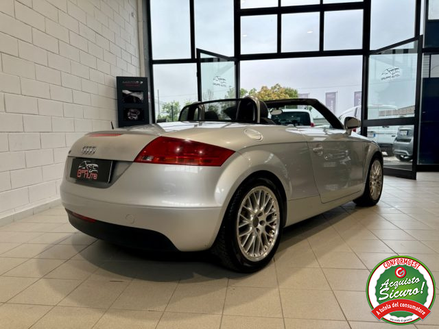 AUDI TT Roadster 2.0 TFSI Immagine 3