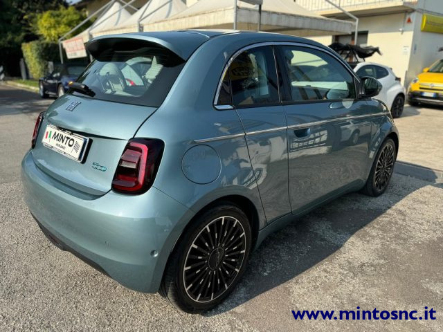 FIAT 500 La Prima 3+1 42 kWh Immagine 2