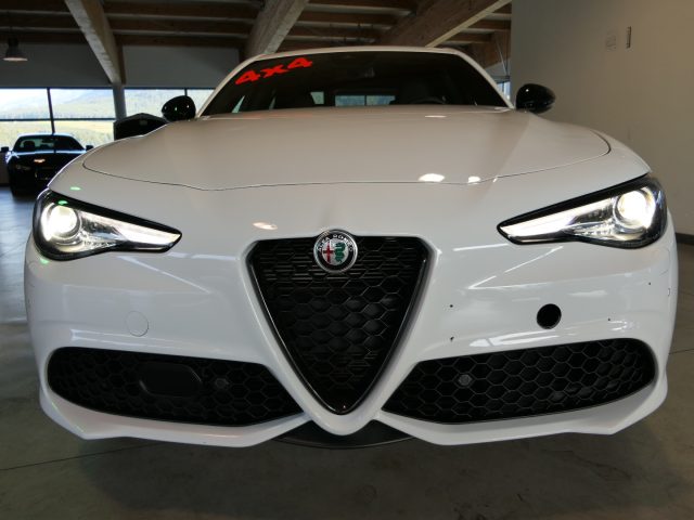 ALFA ROMEO Giulia 2.0 Turbo 280 CV AT8 Veloce Immagine 1