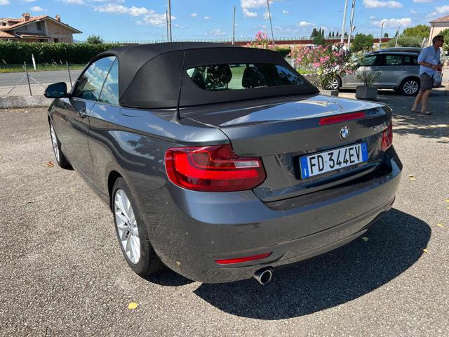 BMW 218 d Cabrio Advantage Immagine 4