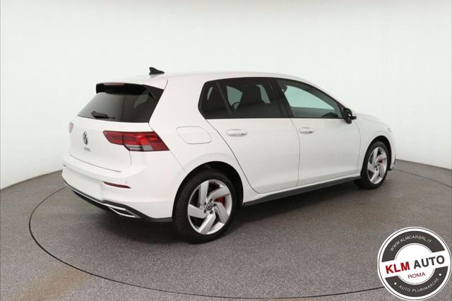 VOLKSWAGEN Golf 1.4 Plug-In Hybrid DSG GTE 245 cv Immagine 4