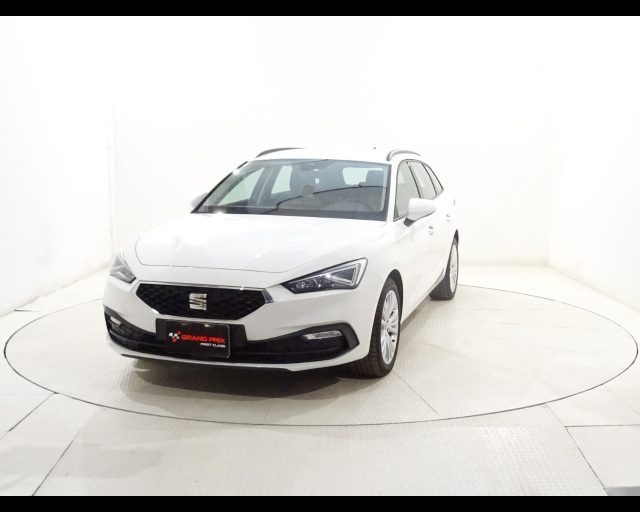 SEAT Leon Sportstourer 1.5 eTSI 150 CV DSG Xcellence Immagine 1