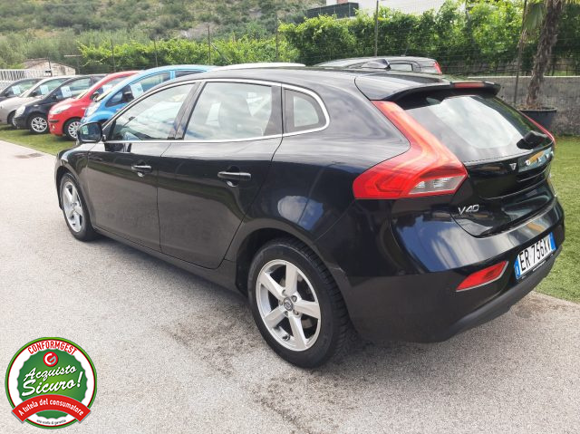 VOLVO V40 D2 1.6 Momentum Immagine 4